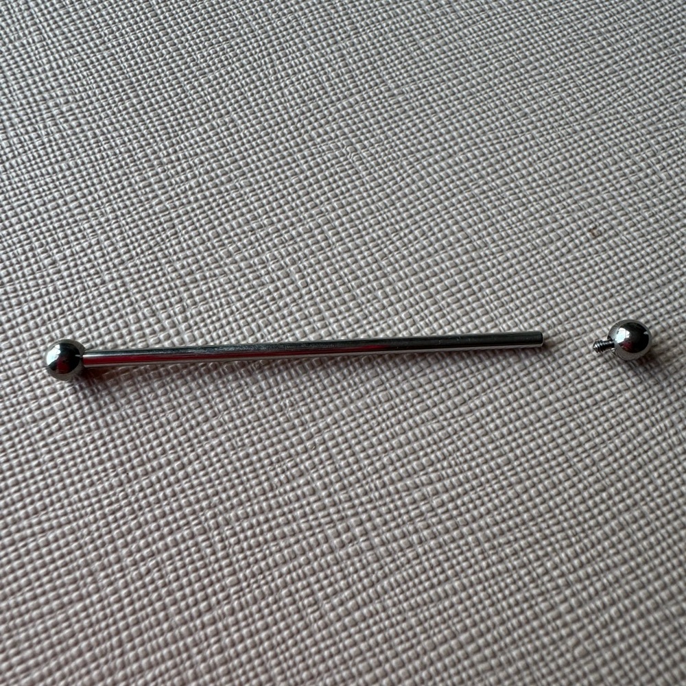 Barbell for Industrial Piercing